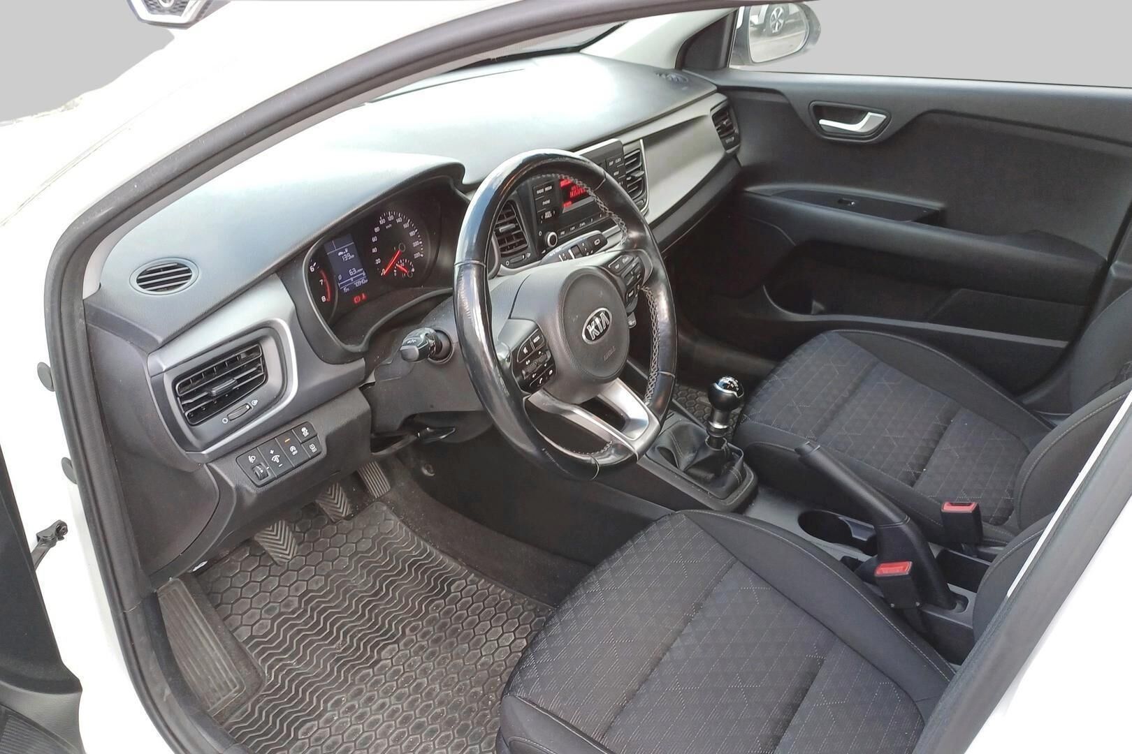 Kia Rio iso kuva 2