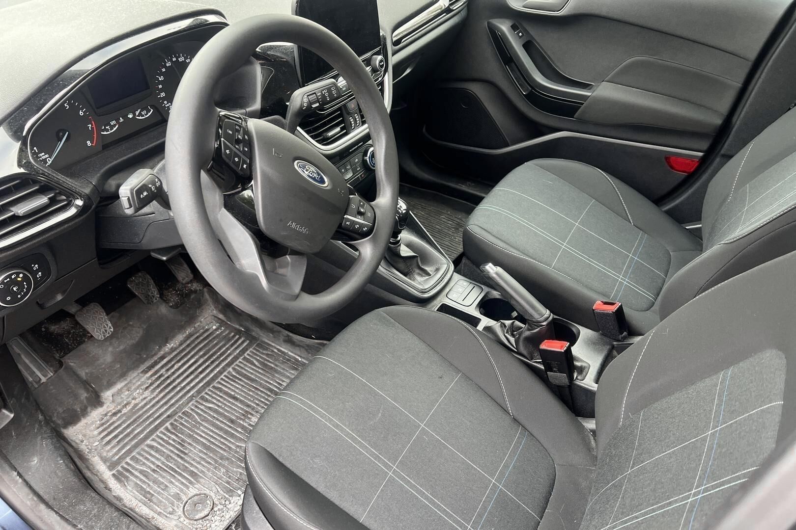 Ford Fiesta iso kuva 1
