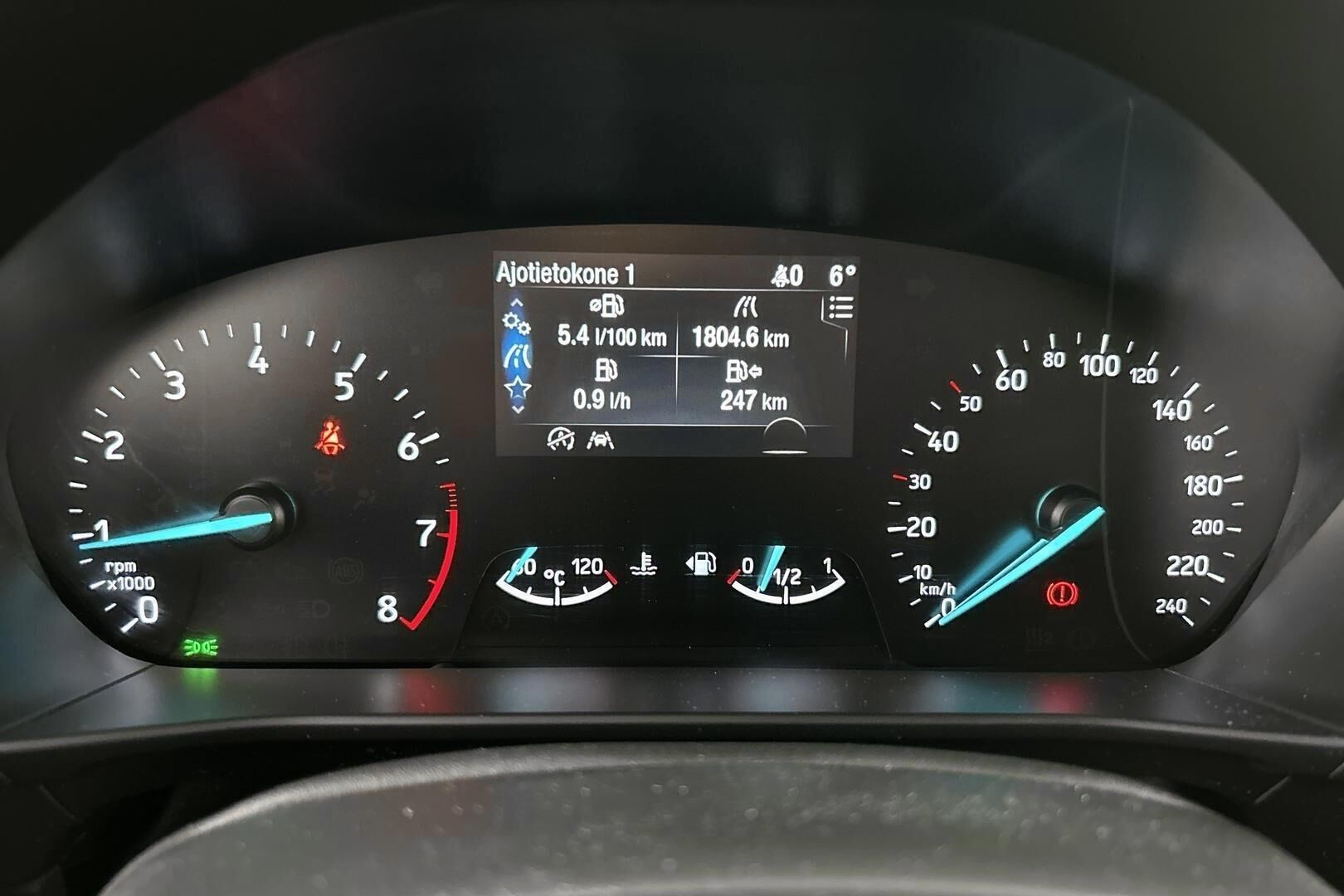 Ford Focus iso kuva 13