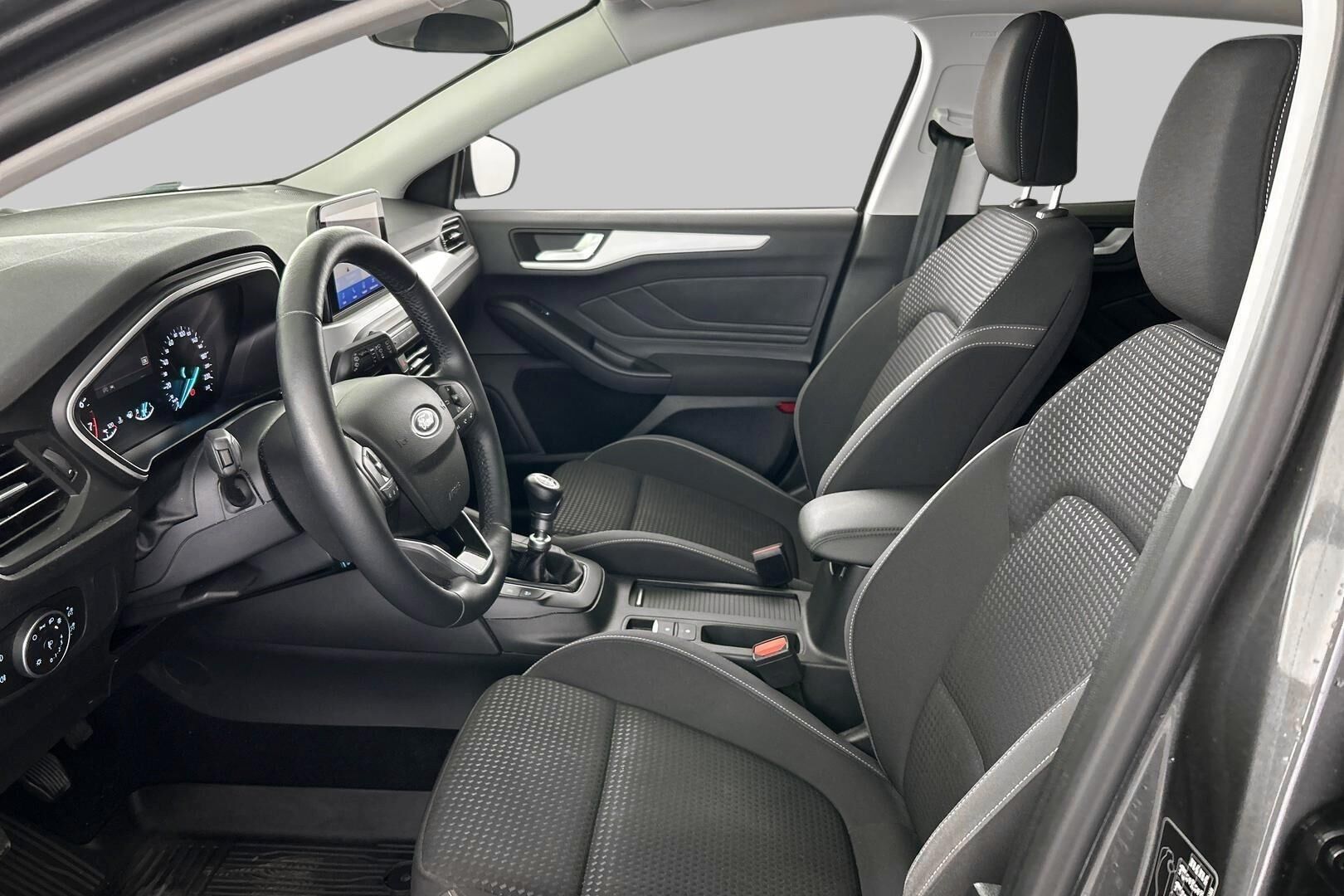 Ford Focus iso kuva 8