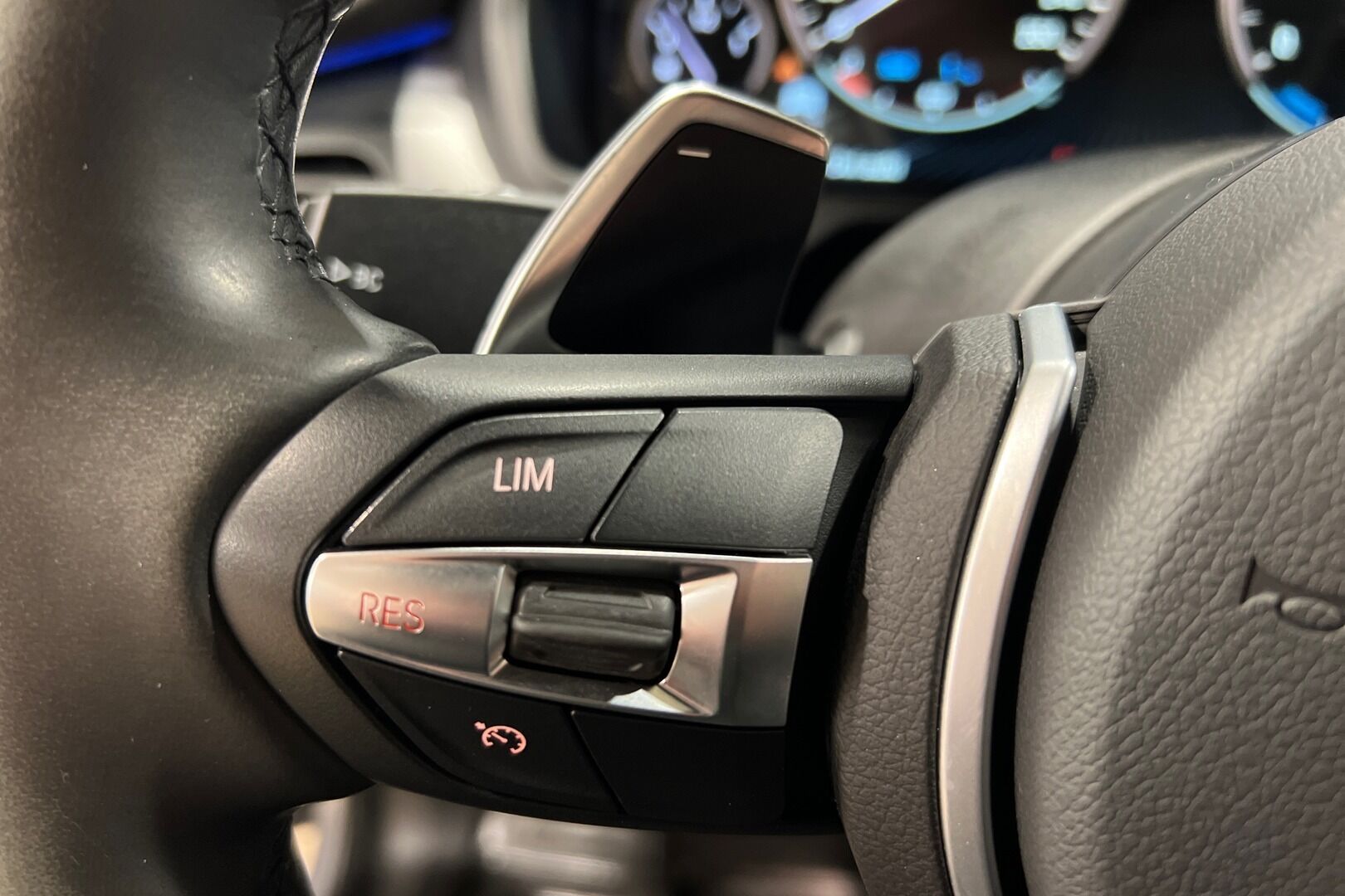 BMW X5 iso kuva 10
