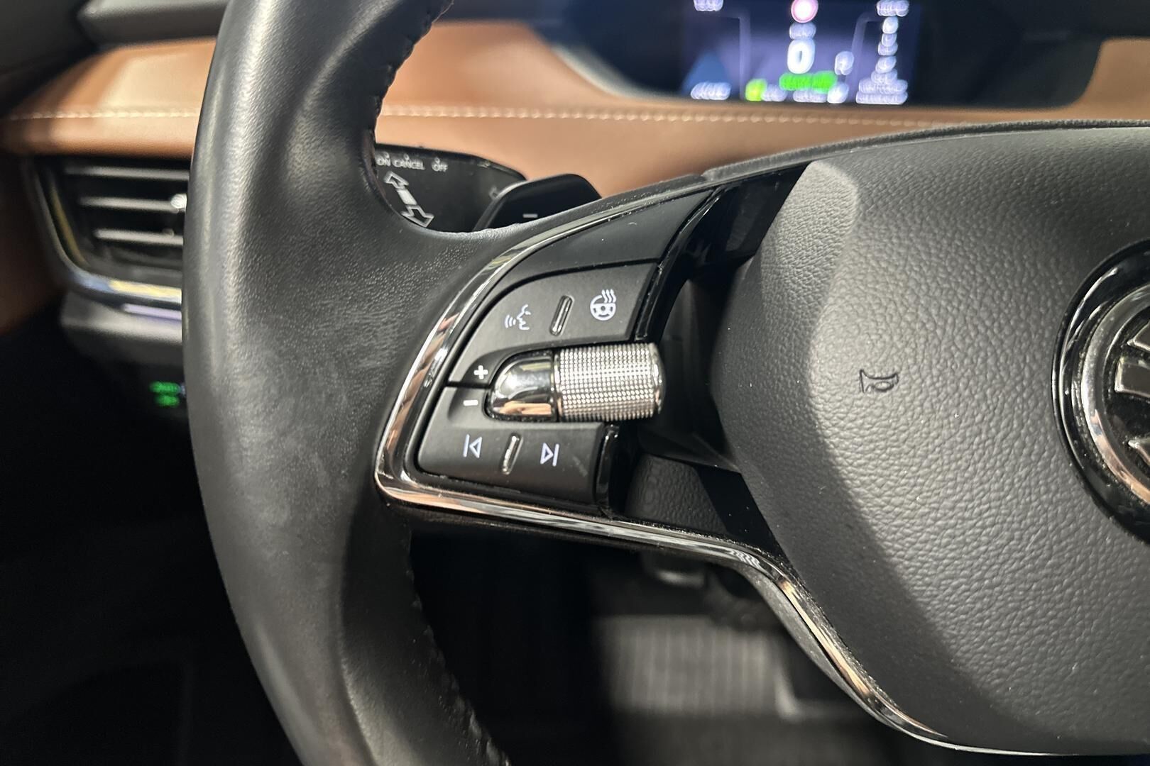 Skoda Enyaq iso kuva 14