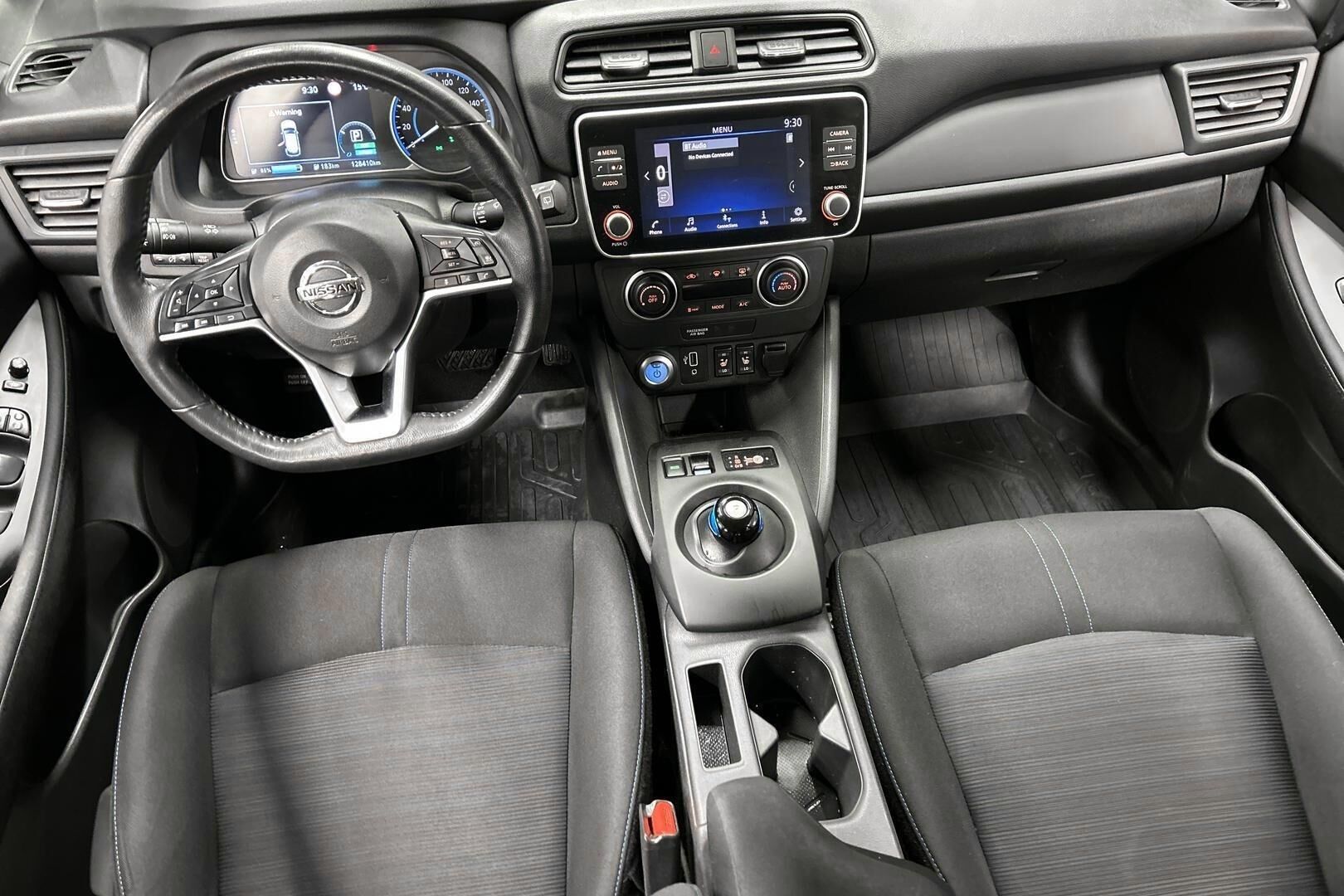 Nissan Leaf iso kuva 9