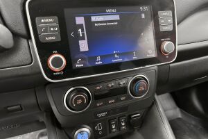 Nissan Leaf esikatselu 17