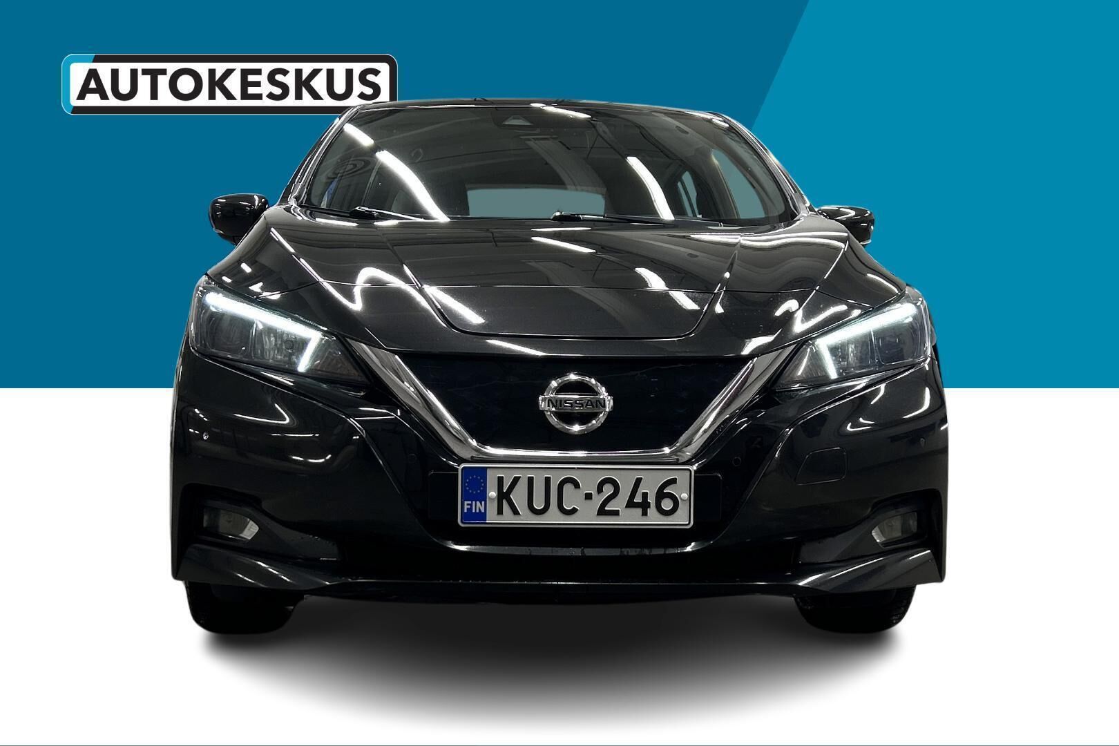 Nissan Leaf iso kuva 22