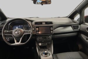 Nissan Leaf esikatselu 18