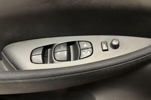 Nissan Leaf esikatselu 11