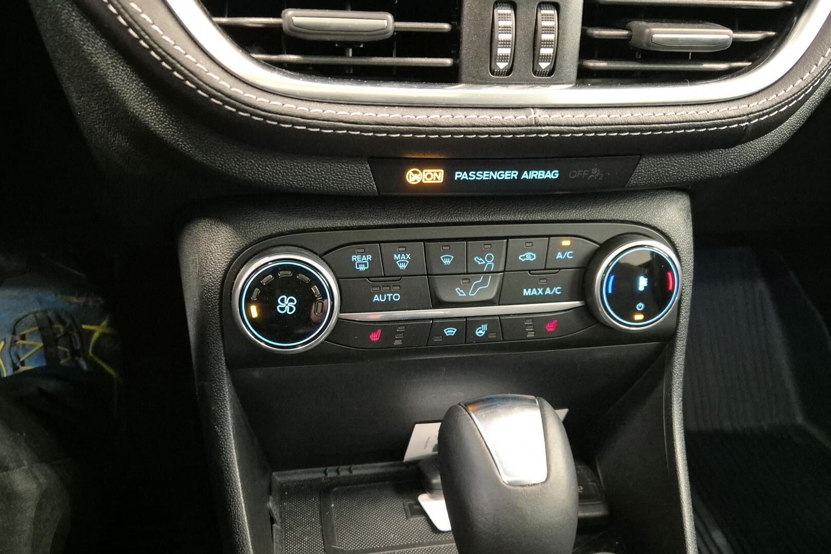 FORD FIESTA iso kuva 16