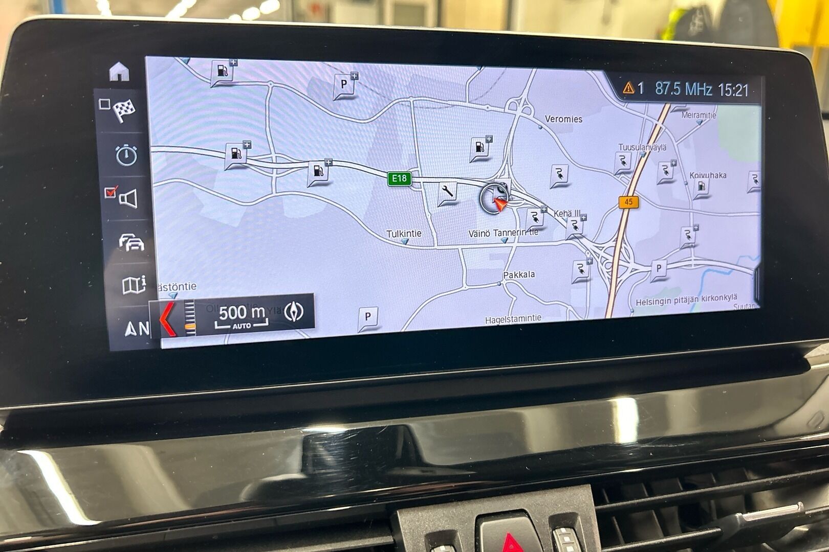 BMW X1 iso kuva 14