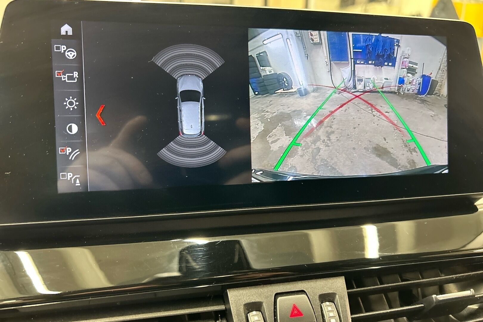 BMW X1 iso kuva 15