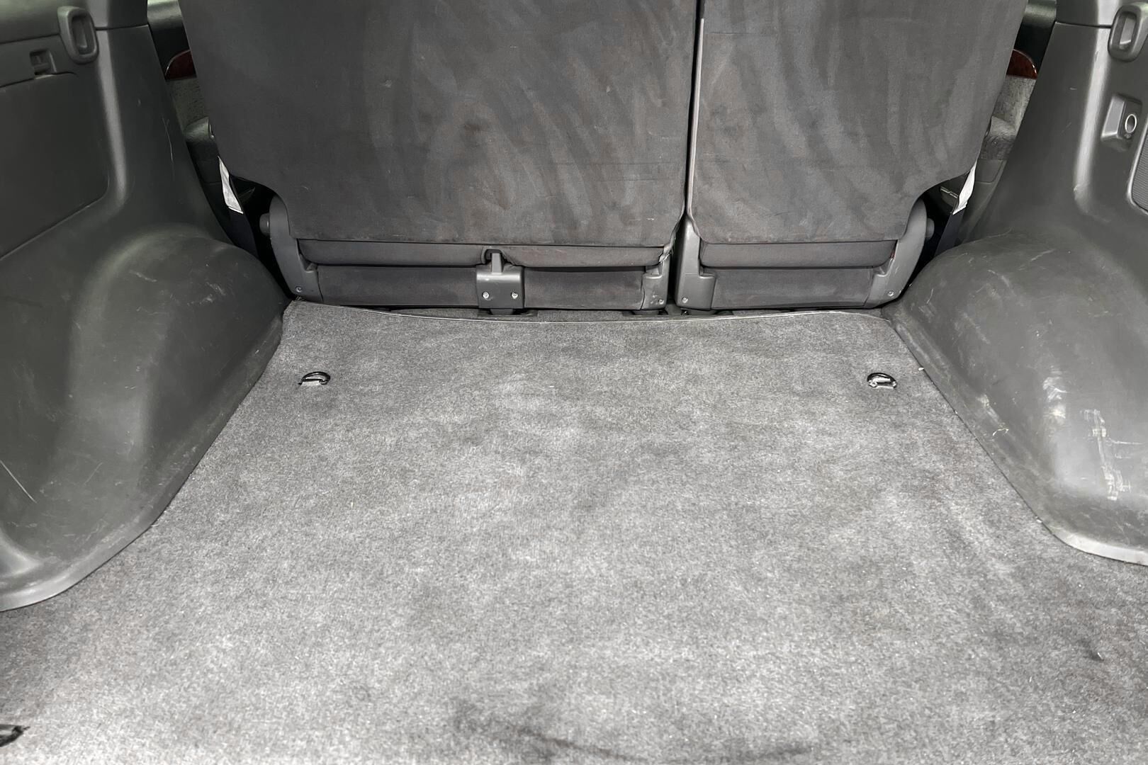 Toyota Land Cruiser iso kuva 10