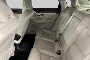 Volvo S90 esikatselu 10