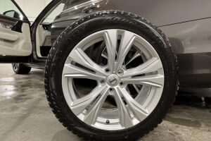 Volvo S90 esikatselu 14