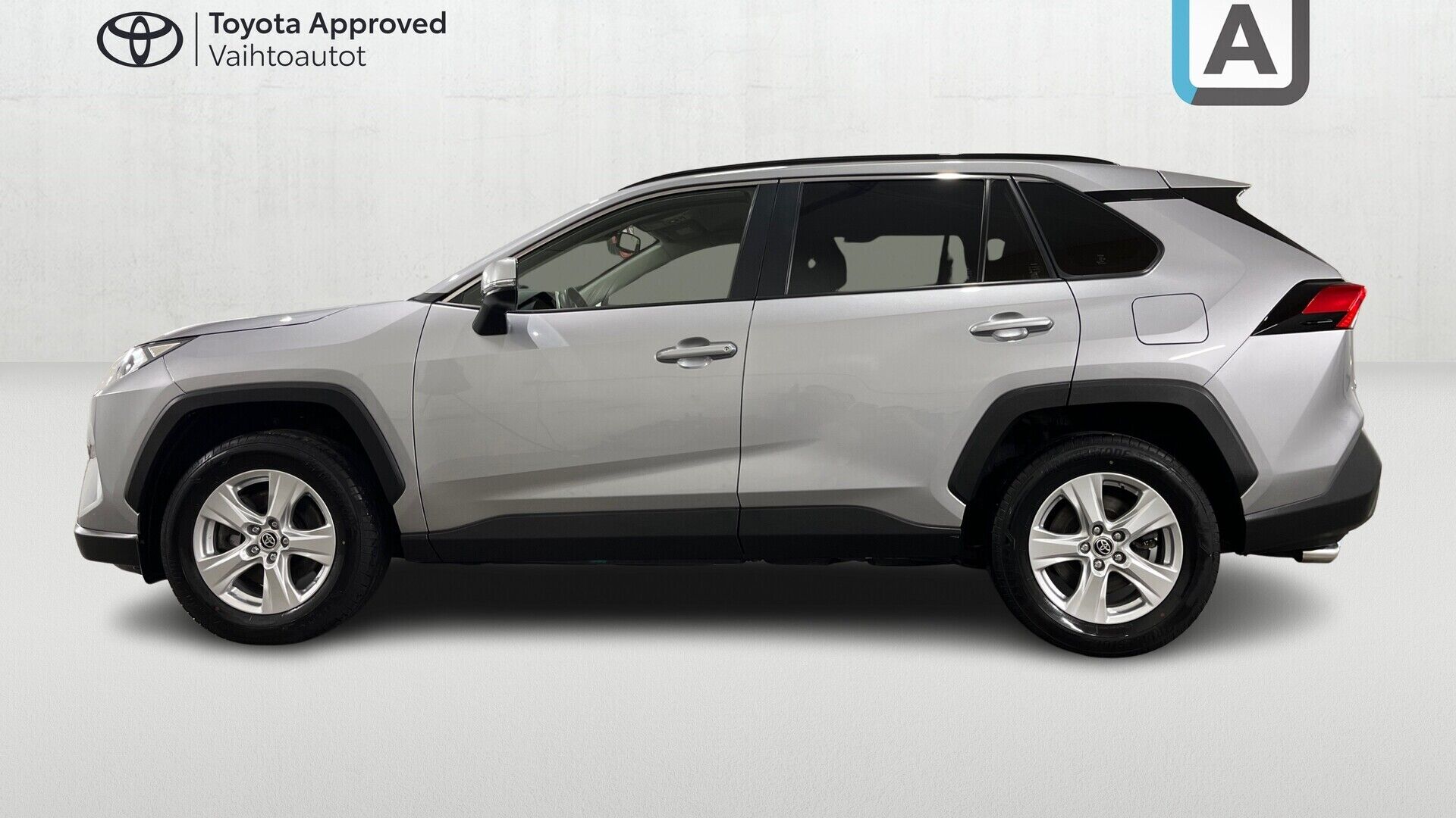 Toyota RAV4 iso kuva 1
