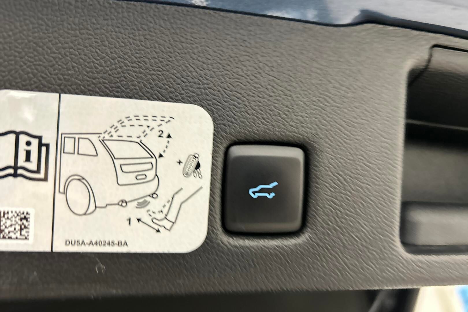 Ford Kuga iso kuva 23