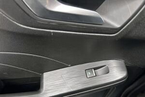 Ford Kuga esikatselu 8