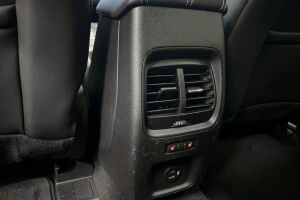 Ford Kuga esikatselu 17