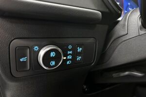 Ford Kuga esikatselu 20