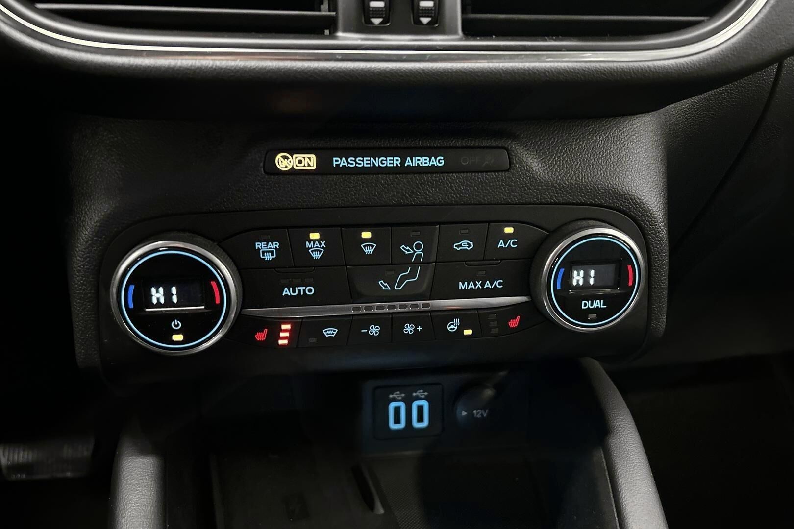 Ford Kuga iso kuva 21