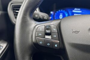 Ford Kuga esikatselu 25