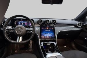 Mercedes-Benz C esikatselu 2