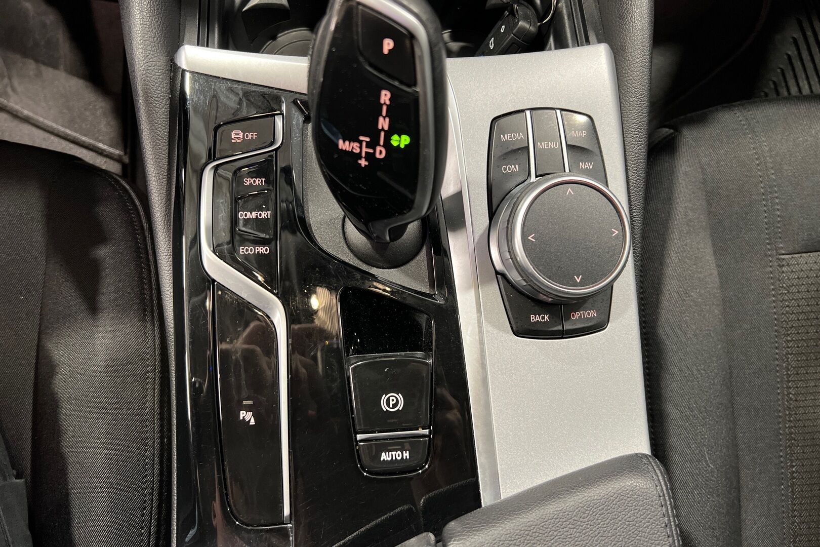 BMW 5-sarja iso kuva 12