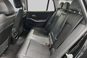 BMW 3-SARJA esikatselu 10