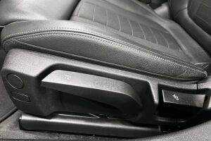 BMW 3-SARJA esikatselu 9