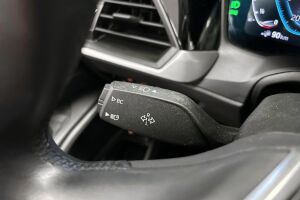 BMW 3-SARJA esikatselu 14