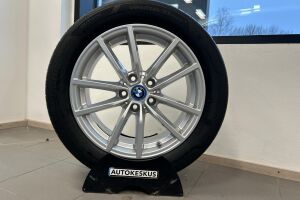 BMW 3-SARJA esikatselu 34