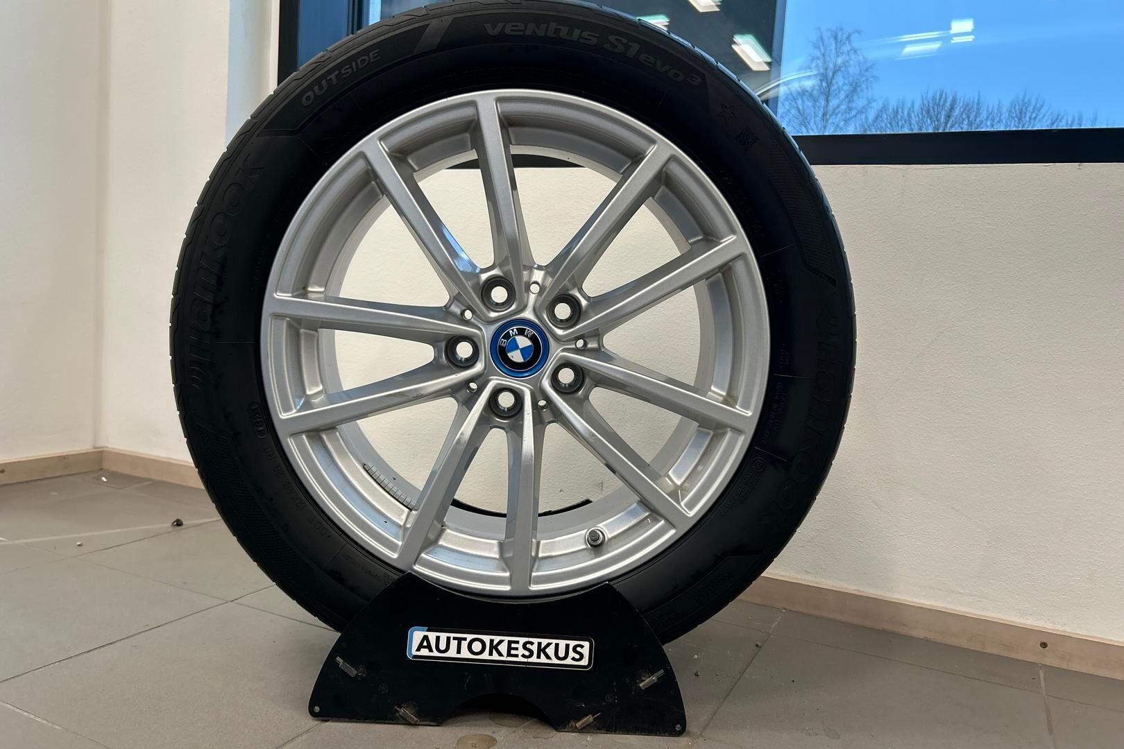 BMW 3-SARJA iso kuva 34
