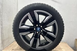 BMW iX3 esikatselu 13