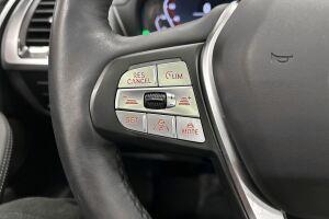 BMW iX3 esikatselu 15