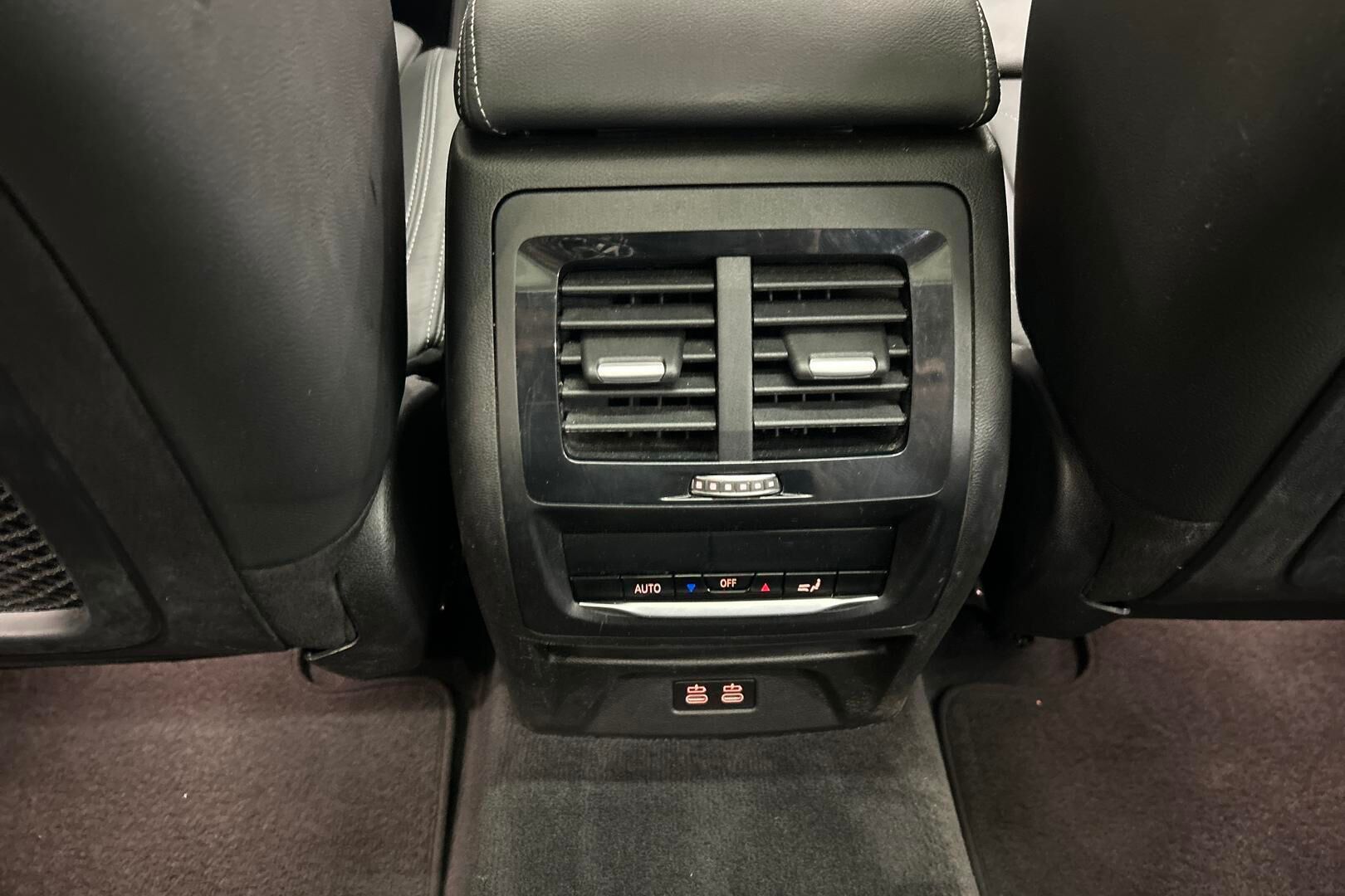 BMW iX3 iso kuva 25