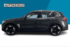 BMW iX3 esikatselu 8
