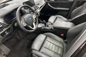BMW iX3 esikatselu 9