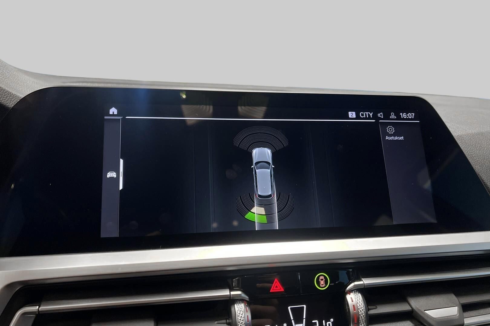 BMW 3-sarja iso kuva 18