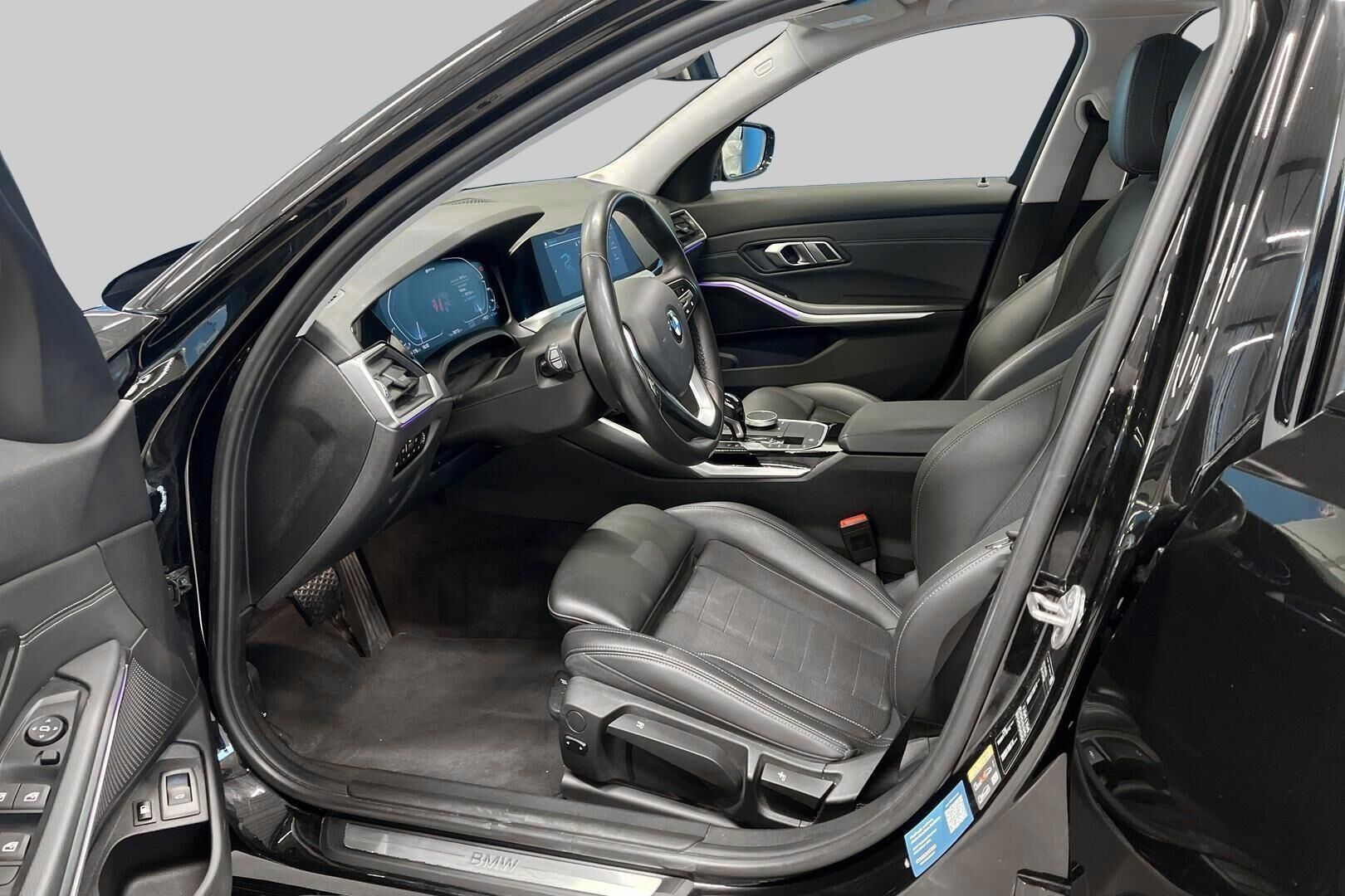 BMW 3-sarja iso kuva 25