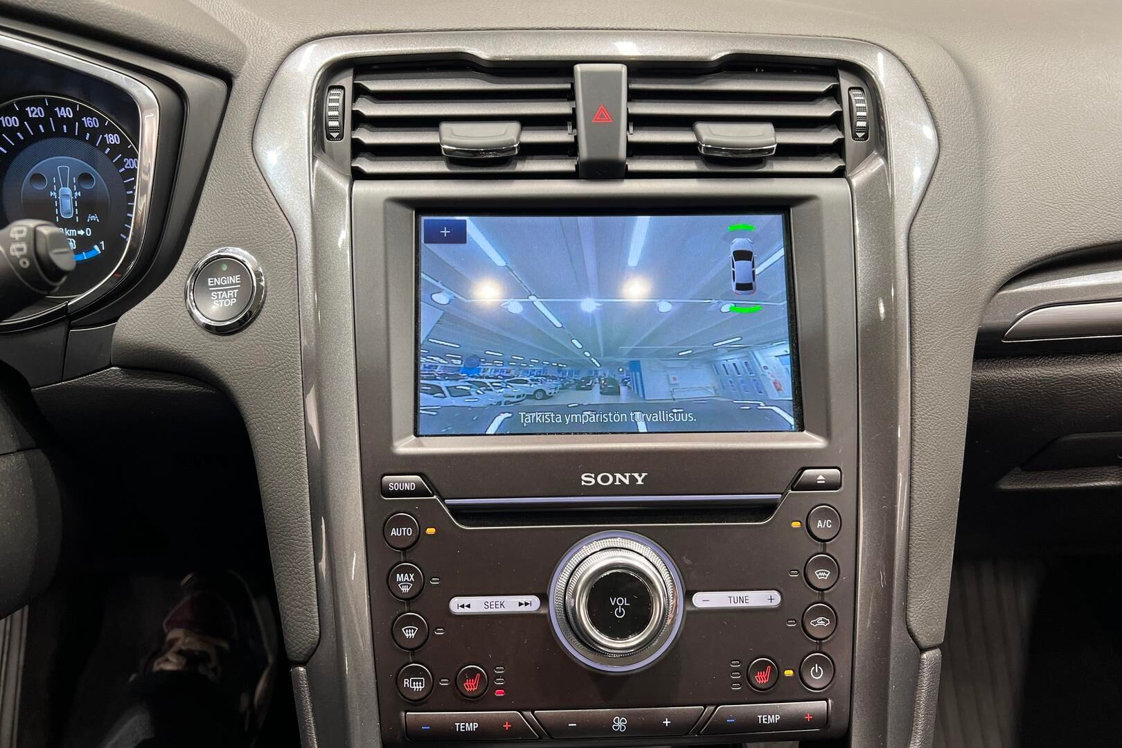 Ford Mondeo iso kuva 16