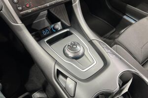 Ford Mondeo esikatselu 19