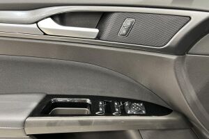 Ford Mondeo esikatselu 25