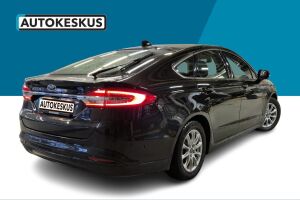 Ford Mondeo esikatselu 2