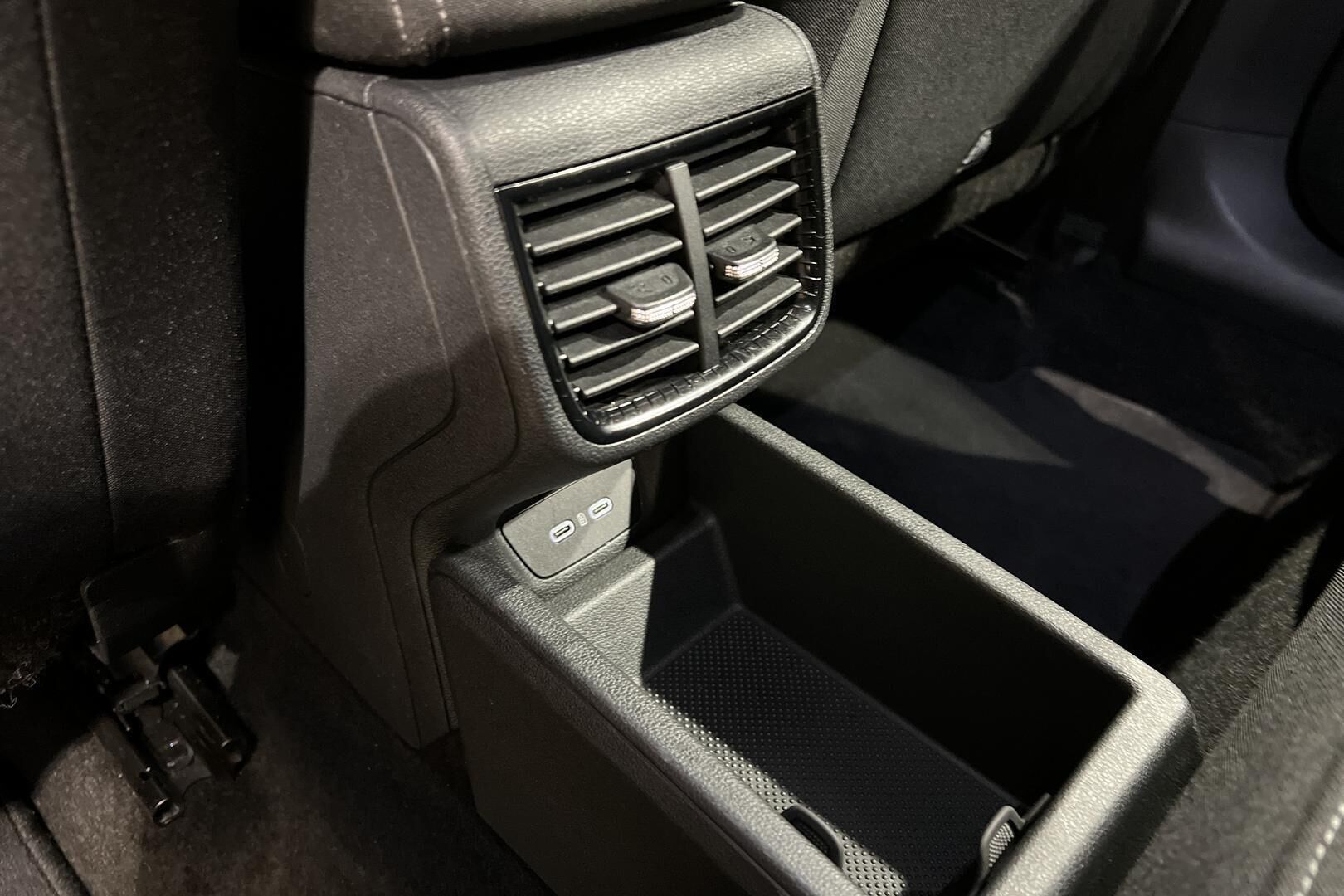 Skoda Fabia iso kuva 26