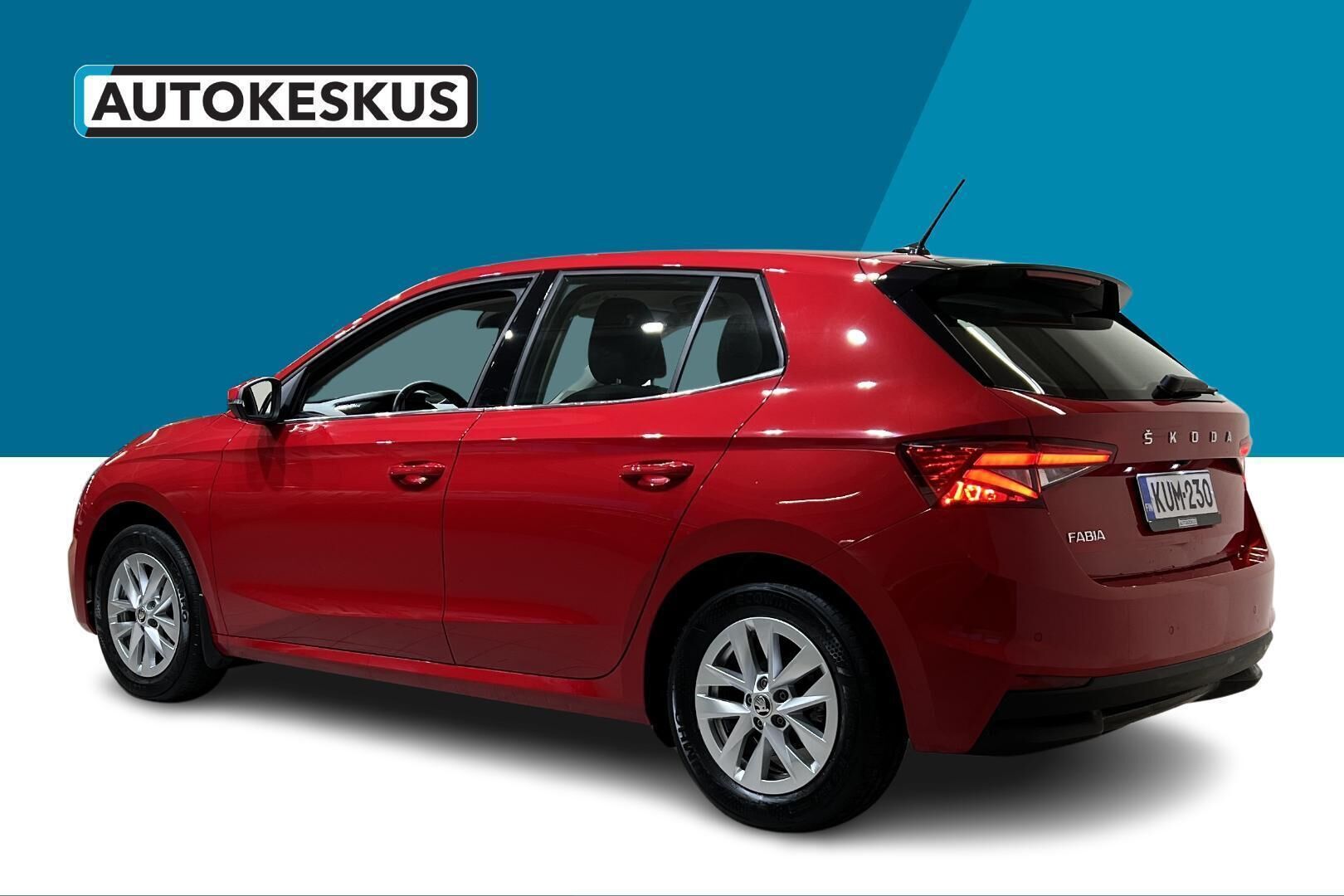 Skoda Fabia iso kuva 7