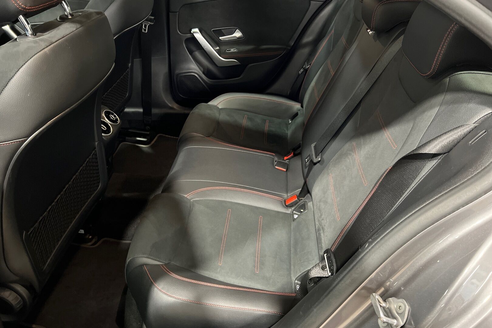 Mercedes-Benz A iso kuva 9