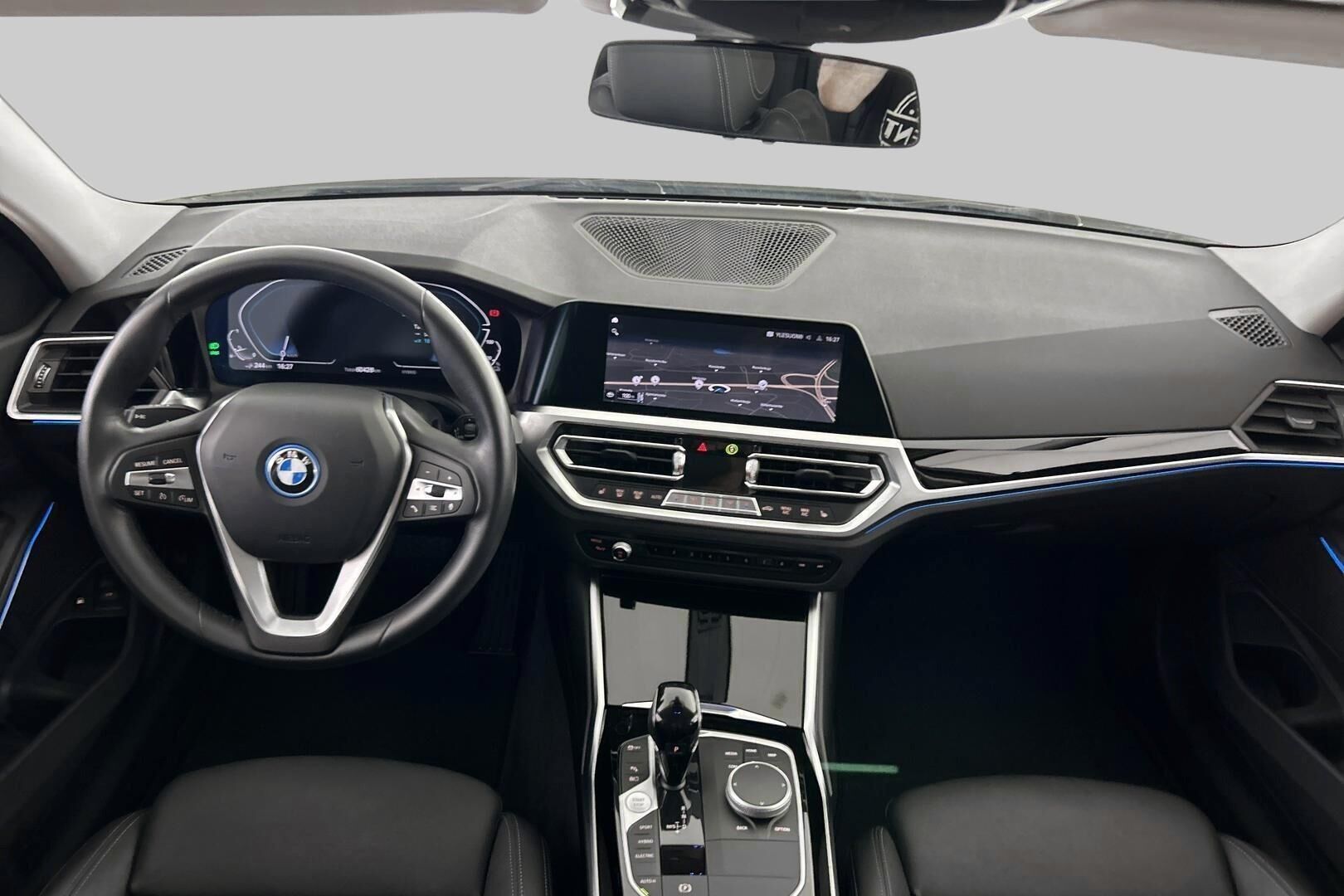 BMW 3-SARJA iso kuva 9