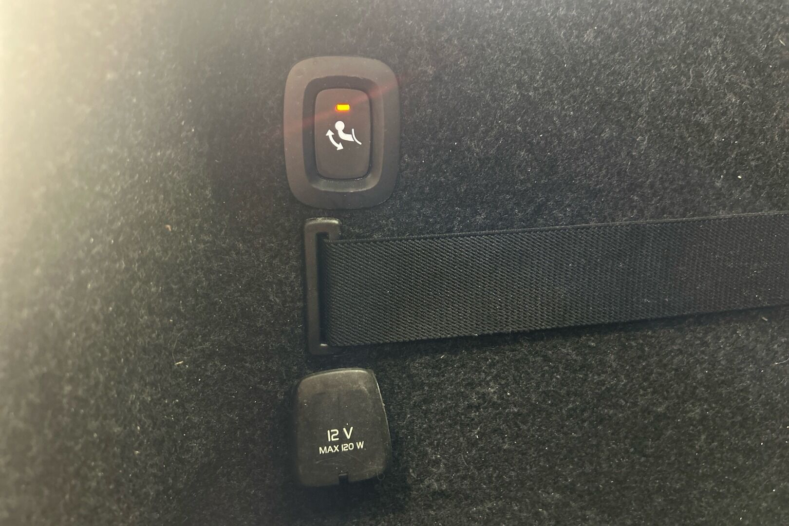Polestar 2 iso kuva 20