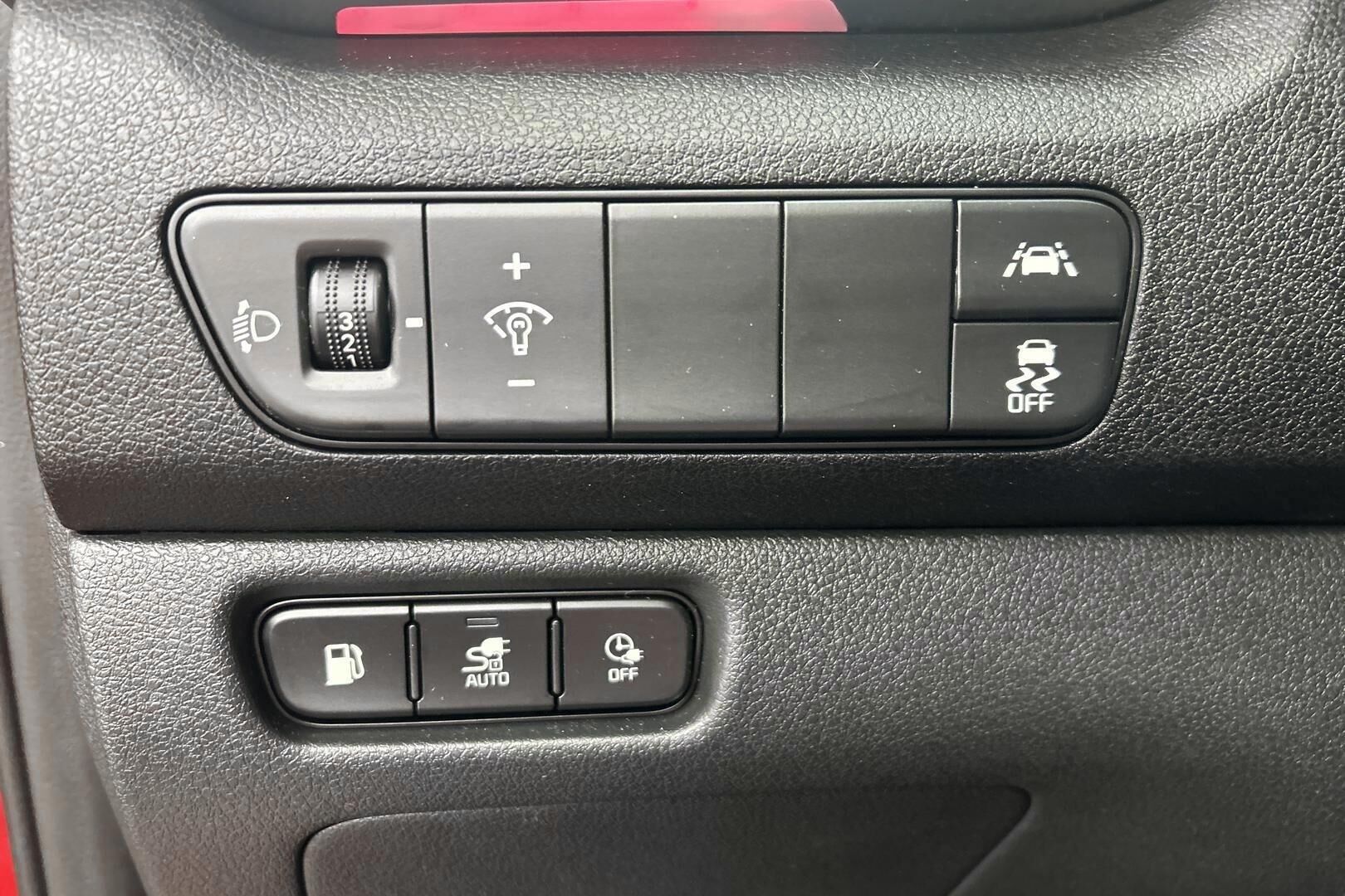 Kia Niro plug-in iso kuva 16