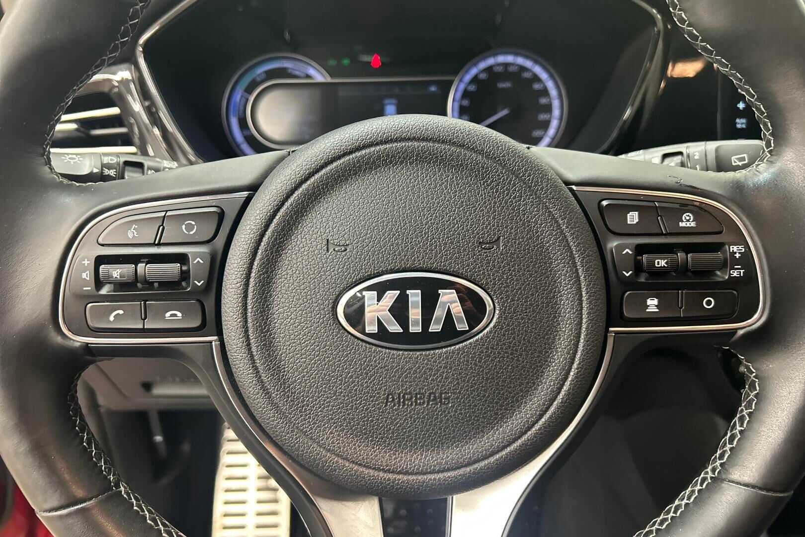 Kia Niro plug-in iso kuva 20