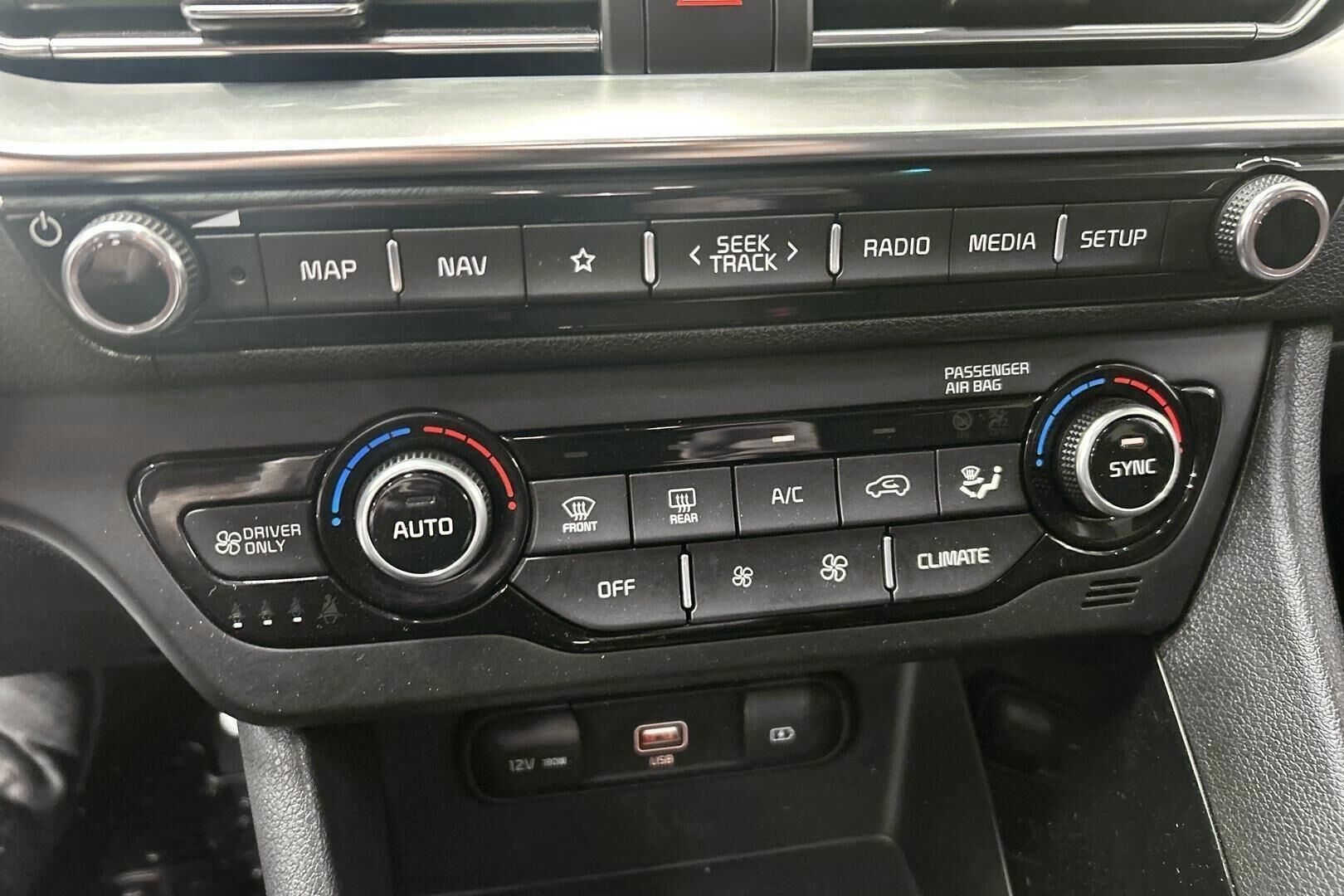 Kia Niro plug-in iso kuva 23
